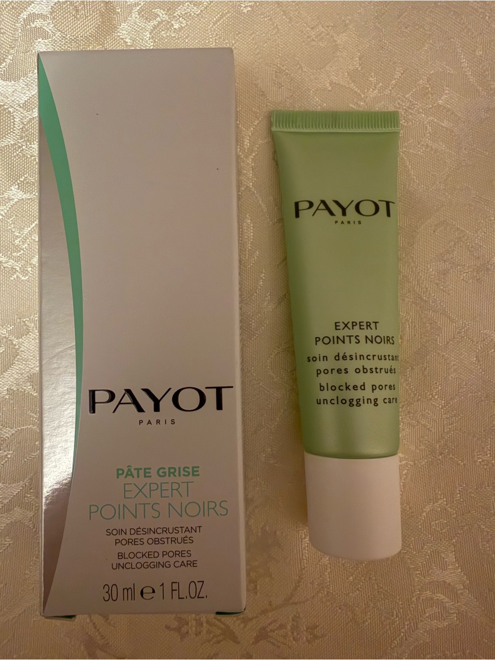 Payot Paris Expert Points Noirs blocked pores unclogging care gel.